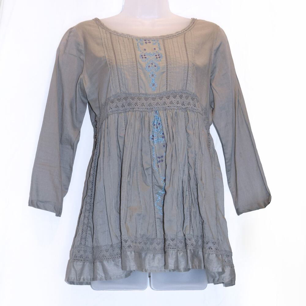 STELLA NOVA COPENHAGEN Size 40 Gray Embroidered Crochet Boho Empire Waist Shirt